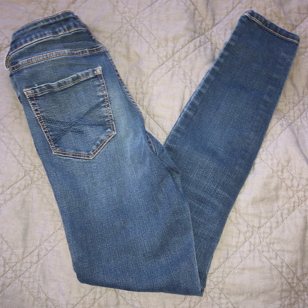 Distressed Dark Wash Skinny Jeans